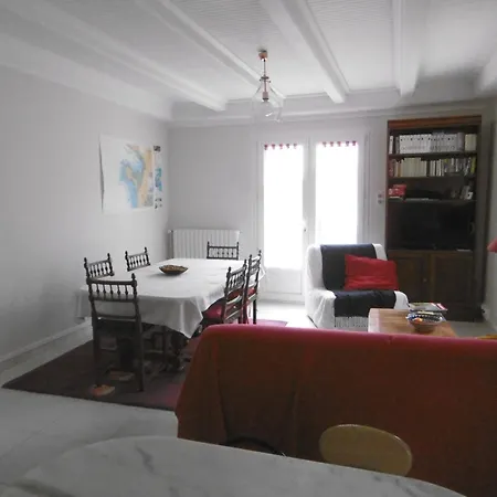 Maison A - Proche Plage, 8 Pers, Jardin, Wifi, Animaux Admis - Fr-1-823-124